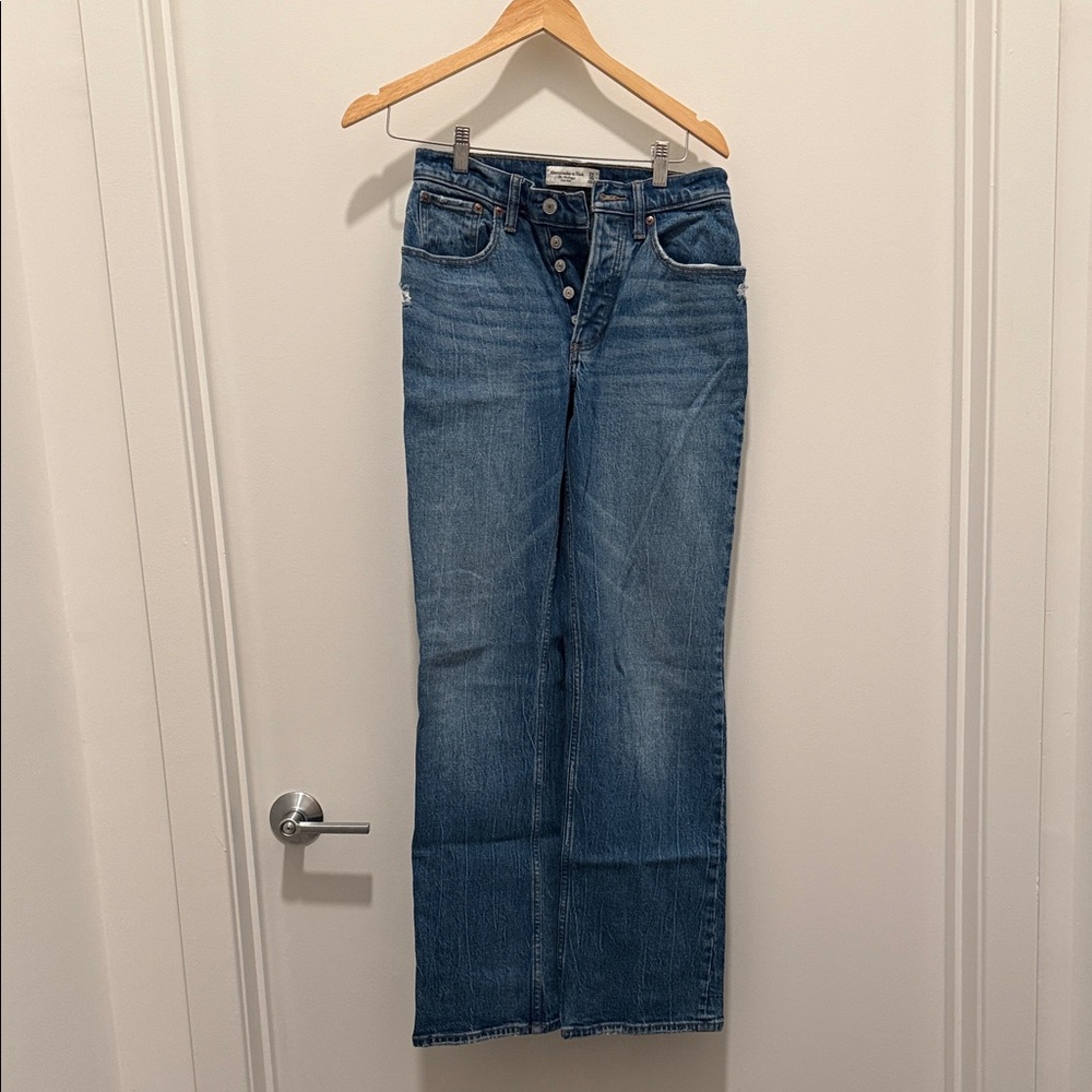 Abercrombie & Fitch The 90’s Baggy Low Rise Jeans